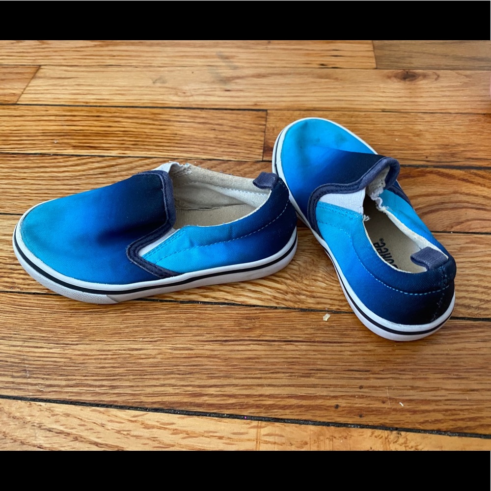 Toddler shoe size 7